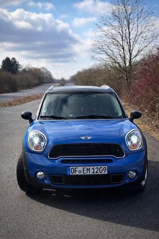 Schwarz Gebraucht 2011 Mini Cooper SD Countryman SUV | 7.000 € (Etwas zu teuer) - Bild 1/4