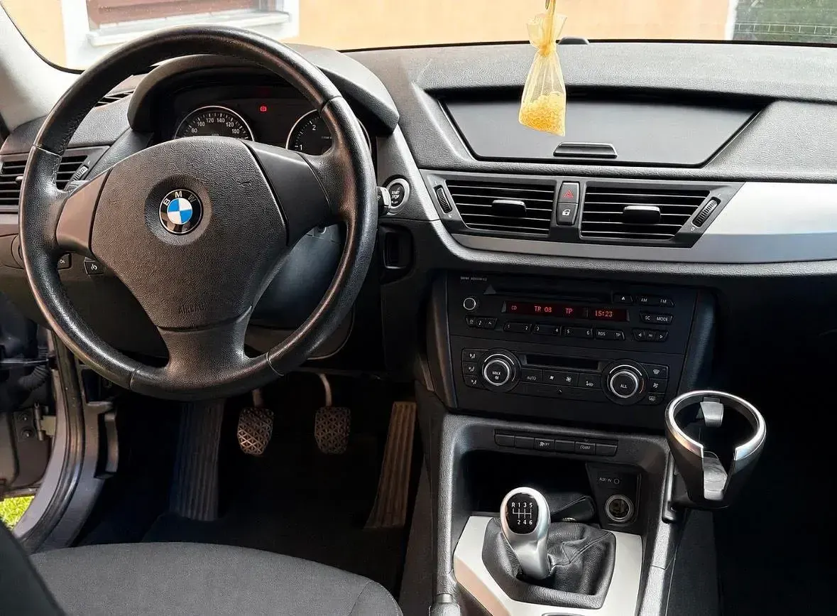 Gebraucht BMW X1 143 PS (105 kW) 2011 Grau SUV