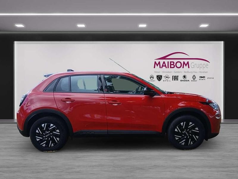 Neu Fiat 600 Red 114 kW (156 PS) 2025 Rot SUV