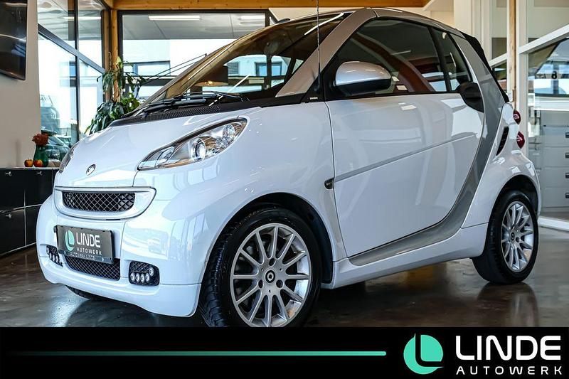 Gebraucht Smart ForTwo Cabrio Passion 84 PS (61 kW) 2011 Weiß Cabrio
