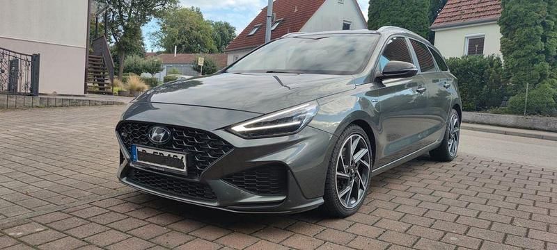 Grau Gebraucht 2021 Hyundai i30 N Line Kombi | 19.400 € (Fairer Preis) - Bild 1/4
