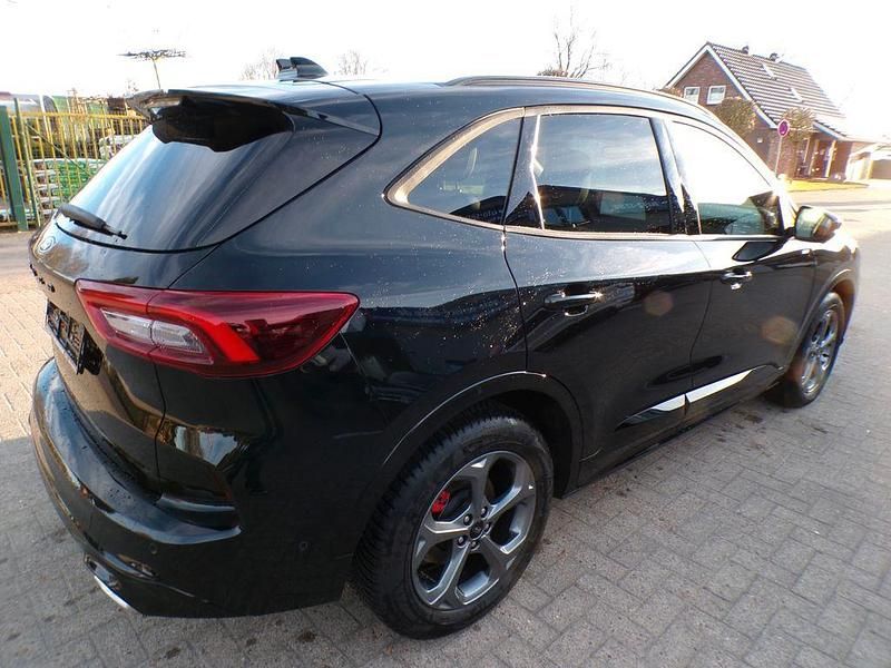 Gebraucht Ford Kuga ST-Line X 186 PS (136 kW) 2025 Schwarz SUV