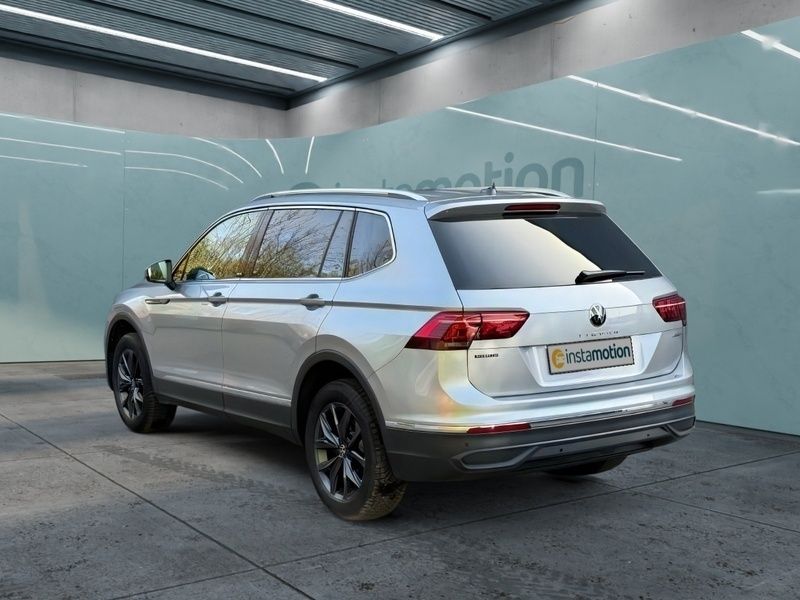 Gebraucht VW Tiguan S 200 PS (147 kW) 2023 Silber SUV