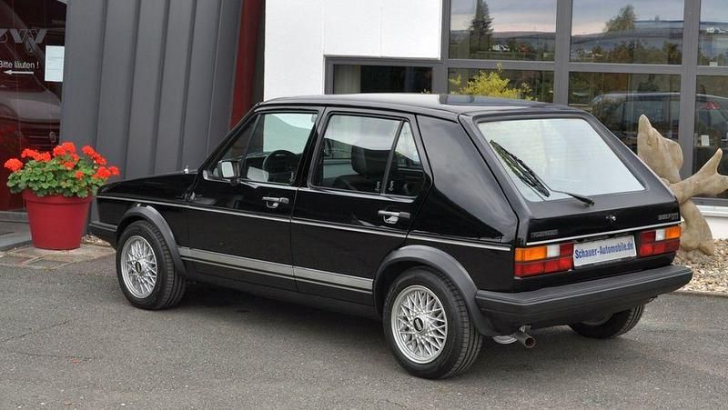 Gebraucht VW Golf I GTI 111 PS (81 kW) 1982 Schwarz Kleinwagen