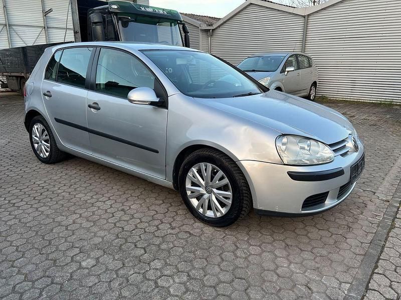 Gebraucht VW Golf IV Trendline 90 PS (66 kW) 2006 Silber Limousine