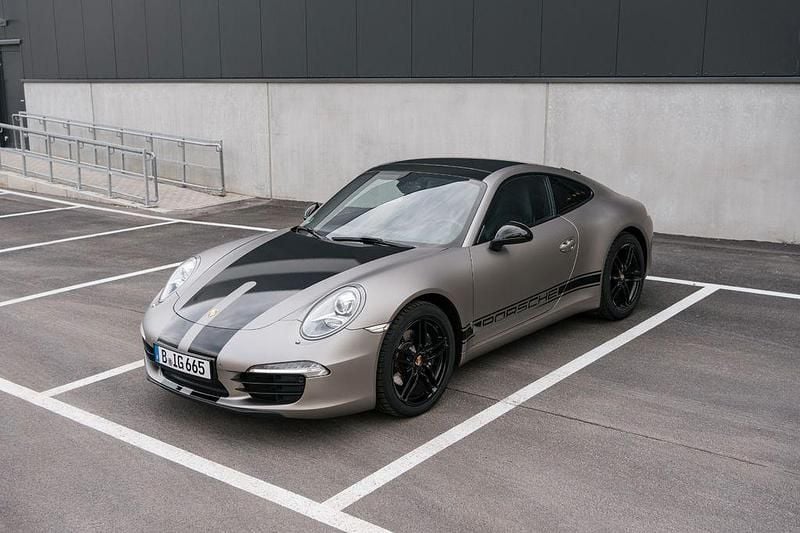 Silber Gebraucht 2012 Porsche 911 Carrera Coupé | 74.991 € (Fairer Preis) - Bild 1/4