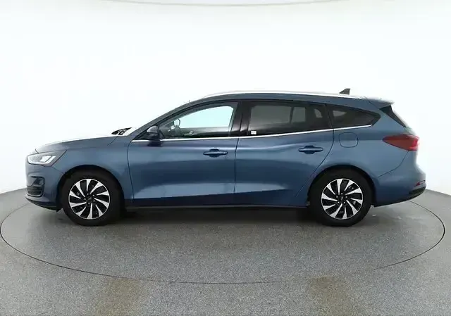 Gebraucht Ford Focus Titanium X 125 PS (91 kW) 2025 Blau Limousine