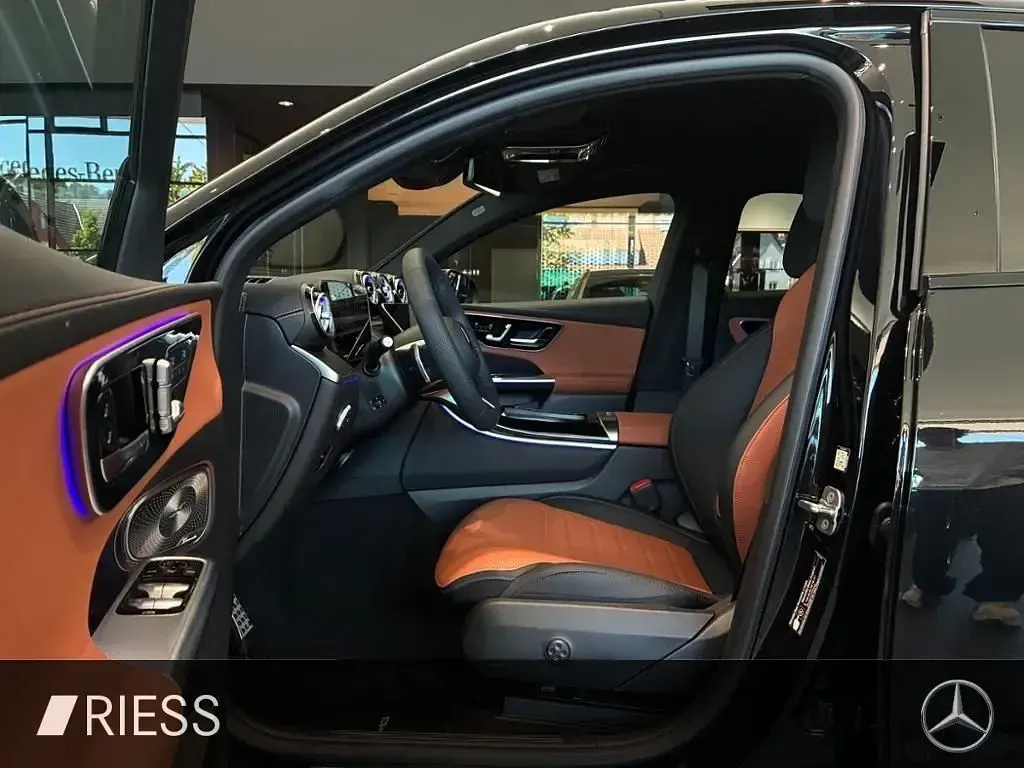 Gebraucht Mercedes GLC300 AMG 258 PS (189 kW) 2026 Schwarz Coupé