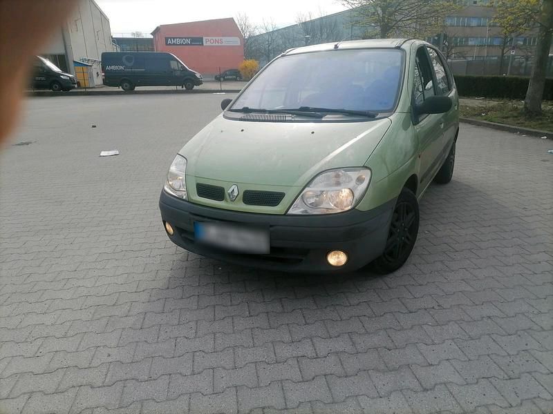Gebraucht Renault Scénic 90 PS (66 kW) 2001 Grün Van / Kleinbus