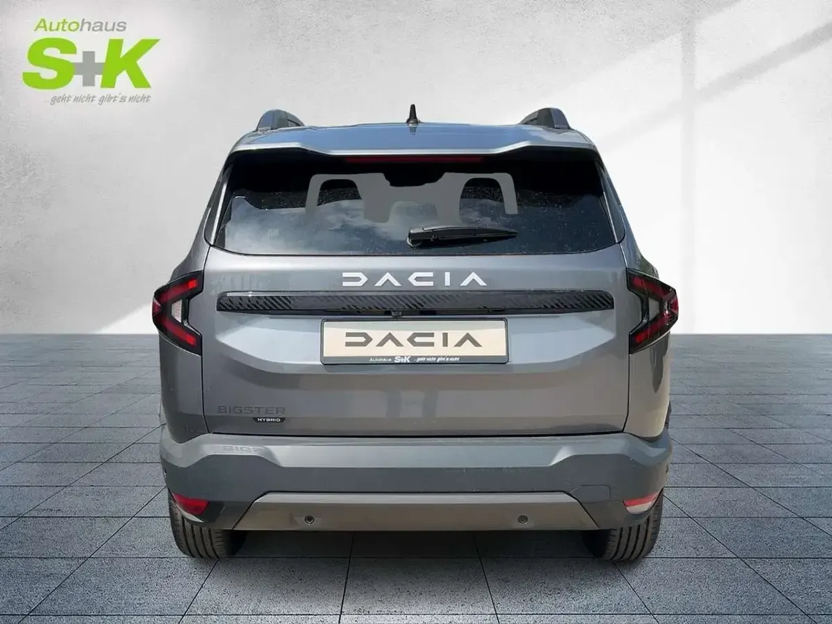 Neu Dacia Bigster Journey 158 PS (116 kW) 2026 Dolomitgrau metallic SUV