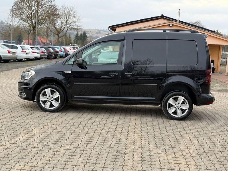 Gebraucht VW Caddy 122 PS (89 kW) 2016 Schwarz Van / Kleinbus