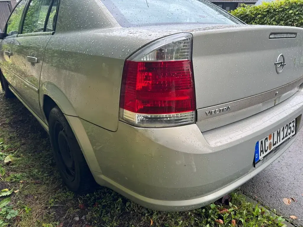 Gebraucht Opel Vectra 105 PS (77 kW) 2006 Grau Limousine