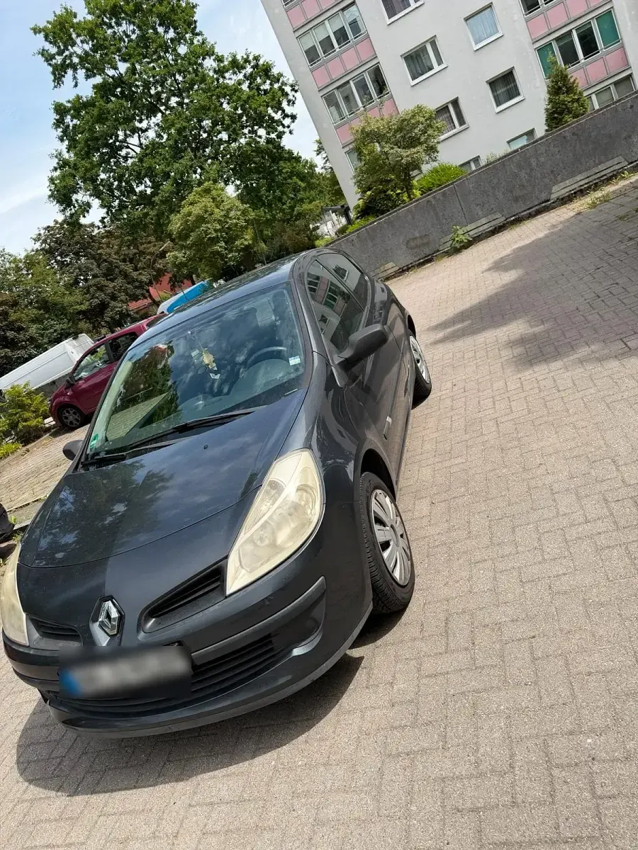 Gebraucht Renault Clio II 75 PS (55 kW) 2007 Schwarz Limousine