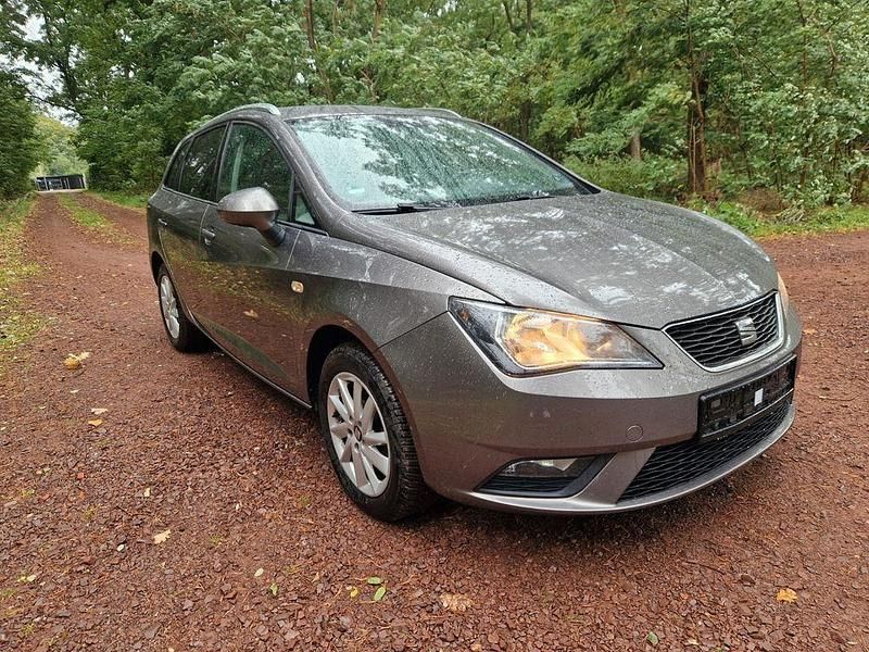 Grau Gebraucht 2014 Seat Ibiza Style Limousine | 4.900 € (Guter Preis) - Bild 1/4