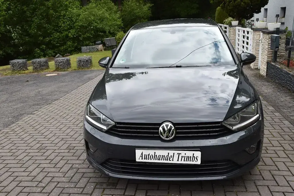 Second-hand VW Golf VII Trendline 110 CP (80 kW) 2016 Gri Berlinǎ