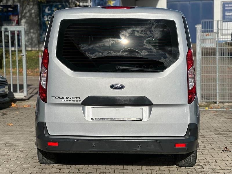 Gebraucht Ford Tourneo Connect 101 PS (74 kW) 2018 Silber Van / Kleinbus