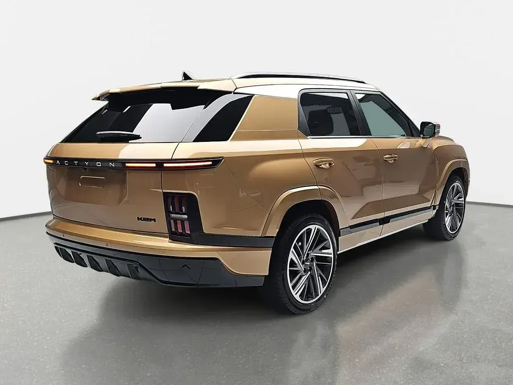 Neu KGM Actyon 163 PS (119 kW) 2026 Grau SUV