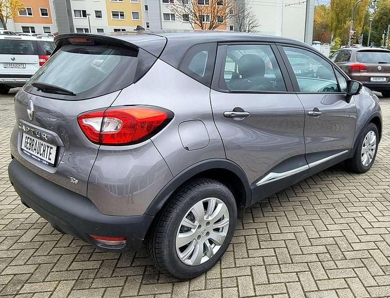 Occasion Renault Captur 90 ch (66 kW) 2016 Gris SUV