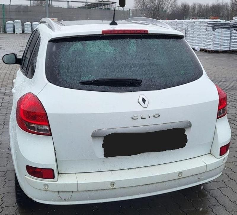 Gebraucht Renault Clio II Authentique 75 PS (55 kW) 2010 Weiß Limousine