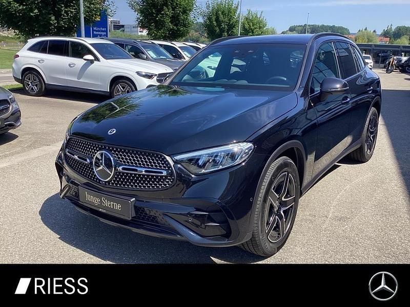 Metalliclack obsidianschwarz Gebraucht 2024 Mercedes GLC220 AMG SUV | 52.800 € (Superpreis) - Bild 1/4