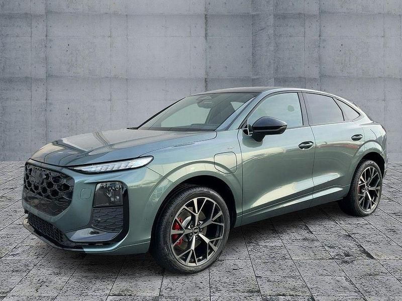 Grün Neu 2026 Audi Q3 Sportback Sport SUV | 74.670 € - Bild 1/4
