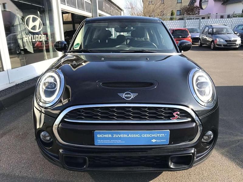 Gebraucht Mini Cooper S Chili 192 PS (141 kW) 2020 Midnight black Kleinwagen