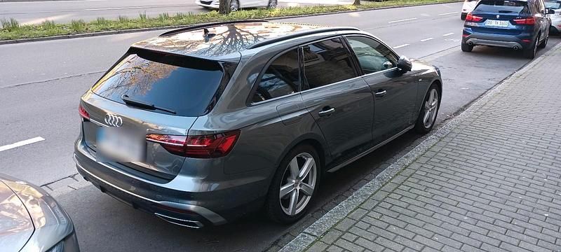 Gebraucht Audi A4 S-Line 204 PS (150 kW) 2023 Grau Kombi