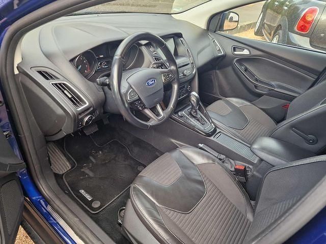 Gebraucht Ford Focus Titanium 182 PS (133 kW) 2017 Indicblau metallic (metallic) Kombi