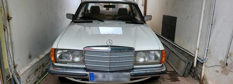 Weiß Gebraucht 1982 Mercedes 280 Coupé | 8.500 € - Bild 1/4