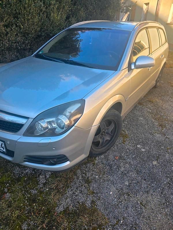 Silber Gebraucht 2008 Opel Vectra Kombi | 800 € (Superpreis) - Bild 1/4