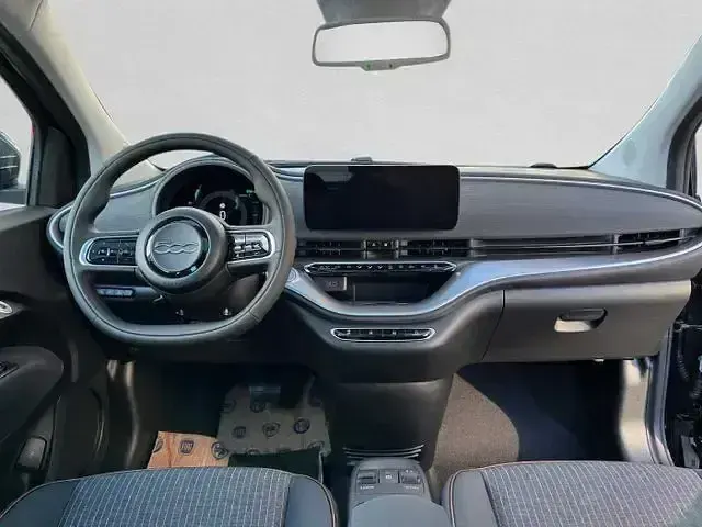 Gebraucht Fiat 500e Icon 86 kW (118 PS) 2022 Schwarz Kleinwagen