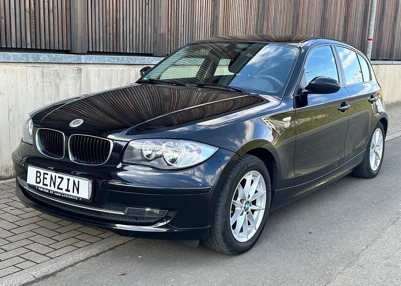 Gebraucht BMW 116 122 PS (89 kW) 2009 Schwarz Kleinwagen