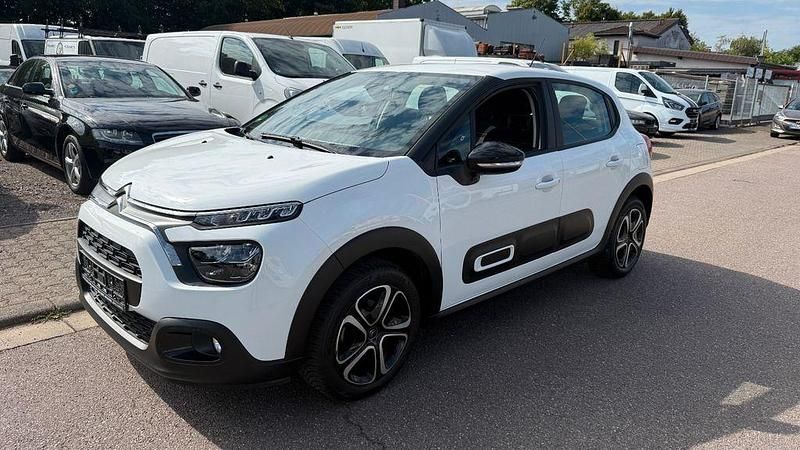 Weiß Gebraucht 2022 Citroën C3 PureTech Kleinwagen | 11.500 € (Guter Preis) - Bild 1/4
