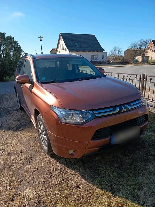 Gebraucht Mitsubishi Outlander 150 PS (110 kW) 2013 Orange SUV