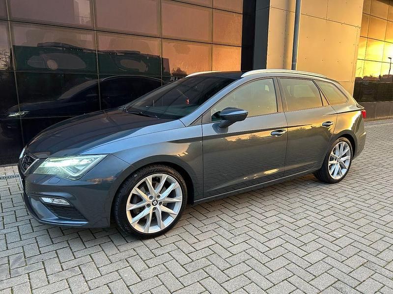 Grau Gebraucht 2019 Seat Leon ST FR Kombi | 15.990 € (Guter Preis) - Bild 1/4