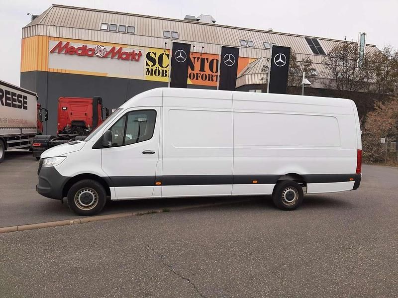 Gebraucht Mercedes Sprinter 170 PS (125 kW) 2022 Arktikweiss Van