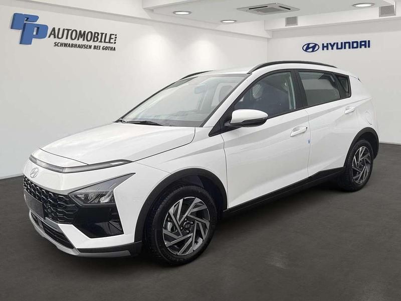 Weiß Gebraucht 2024 Hyundai Bayon Trend SUV | 23.990 € (Guter Preis) - Bild 1/4