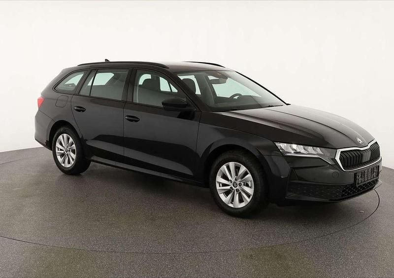 Black magic perleffekt Neu 2025 Skoda Octavia Essence Kombi | 30.045 € (Superpreis) - Bild 1/4