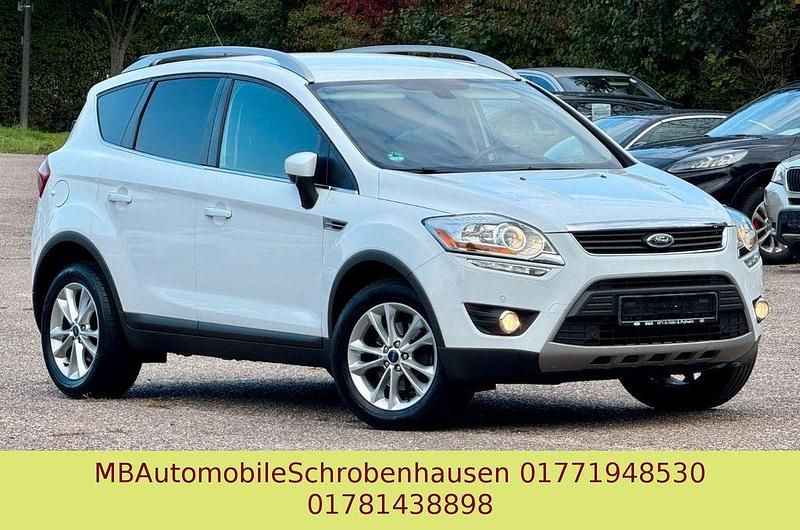 Weiß Gebraucht 2012 Ford Kuga Titanium SUV | 11.499 € (Etwas zu teuer) - Bild 1/4
