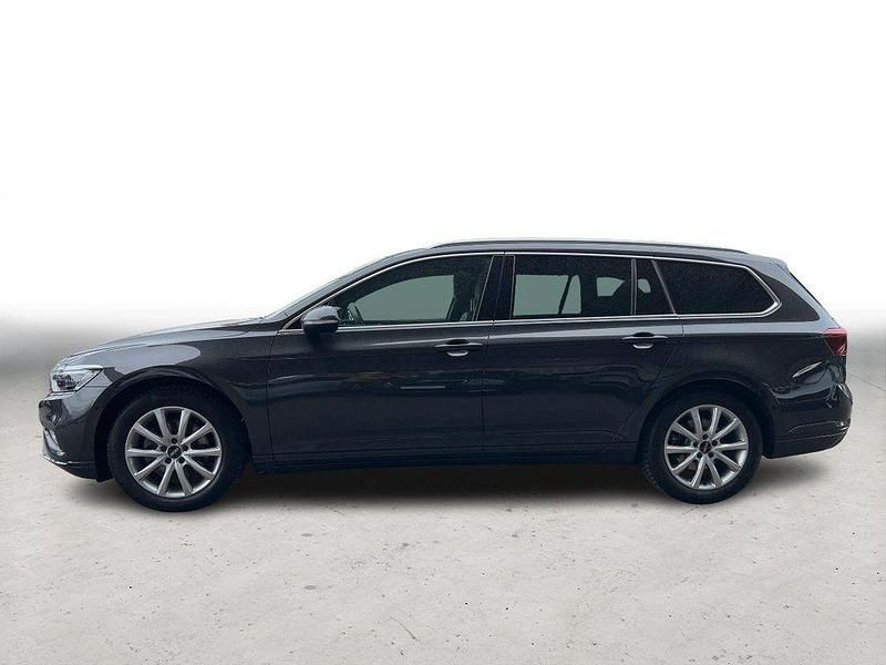 Gebraucht VW Passat Business 200 PS (147 kW) 2023 Grau Kombi