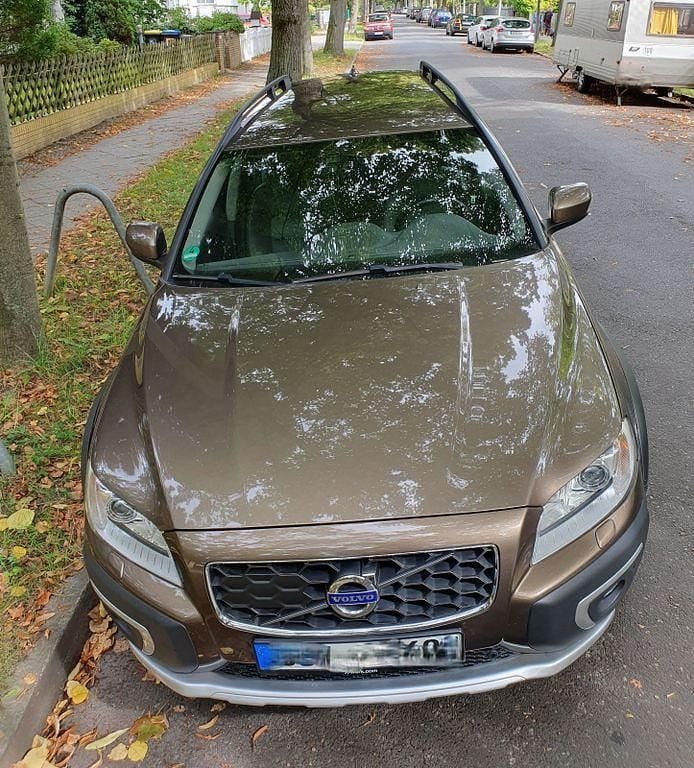 Braun Gebraucht 2015 Volvo XC70 Momentum SUV | 14.600 € (Guter Preis) - Bild 1/4