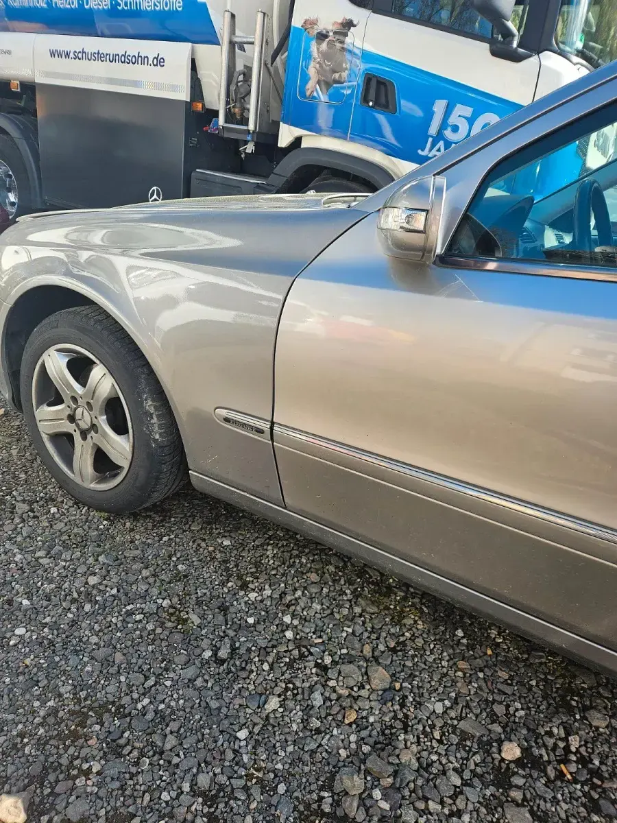 Gebraucht Mercedes E280 231 PS (169 kW) 2005 Beige Limousine
