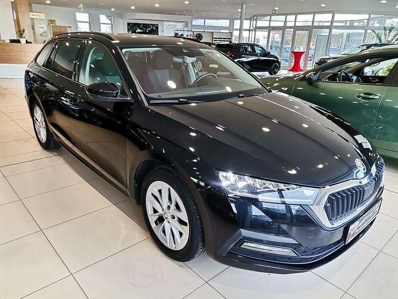 Gebraucht Skoda Octavia Ambition 150 PS (110 kW) 2022 Schwarzmagic perleffekt Kombi