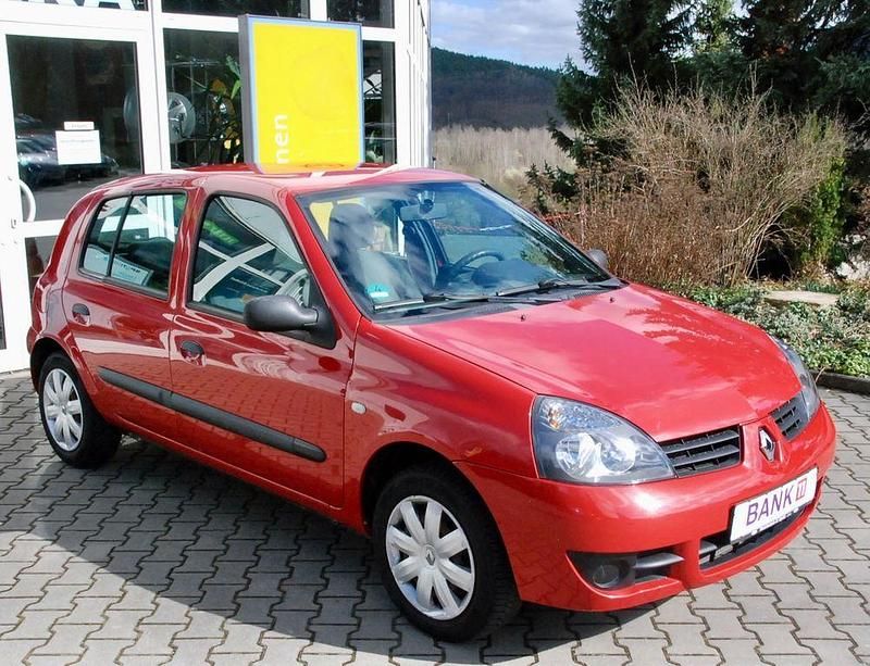 Gebraucht Renault Clio II Campus 58 PS (42 kW) 2007 Rot Limousine