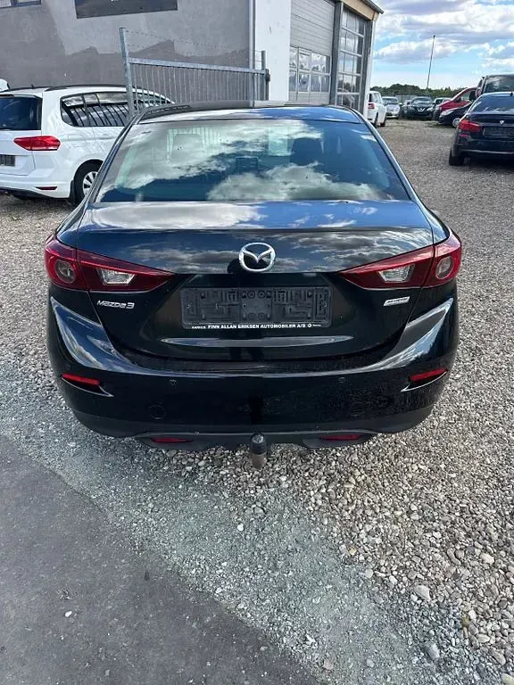 Gebraucht Mazda 3 120 PS (88 kW) 2015 Schwarz Limousine