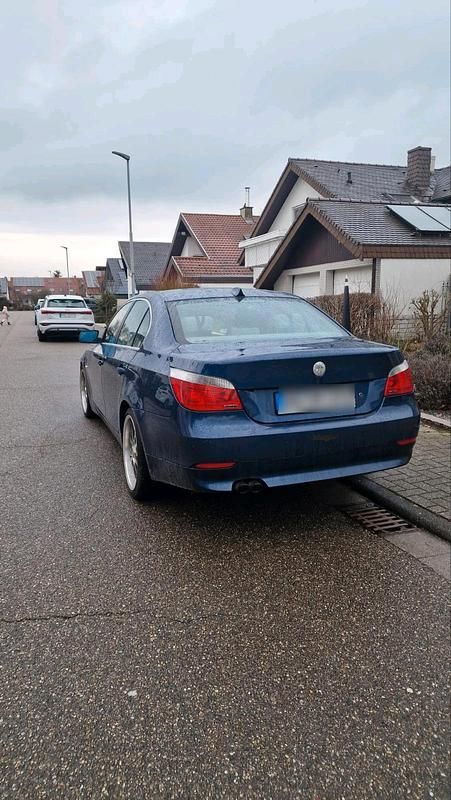 Gebraucht BMW 520 170 PS (125 kW) 2004 Blau Limousine