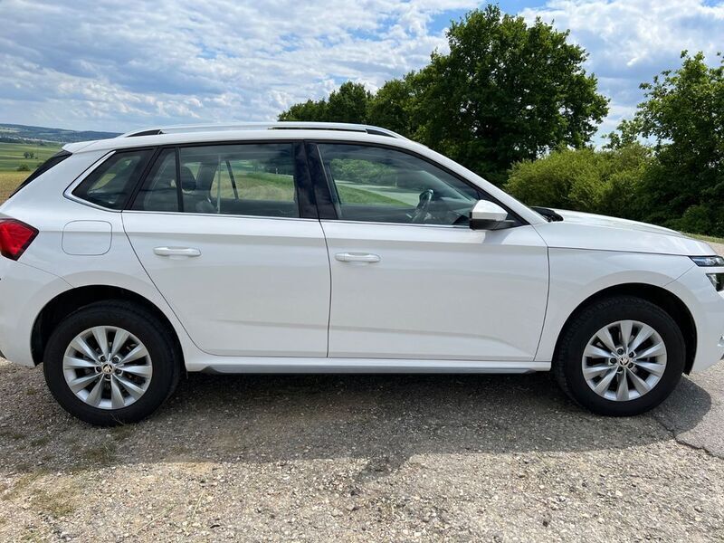 Weiß Gebraucht 2022 Skoda Kamiq SUV | 22.400 € (Fairer Preis) - Bild 1/4