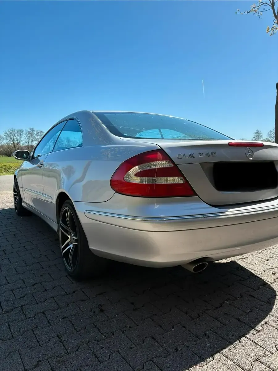 Gebraucht Mercedes CLK240 170 PS (125 kW) 2003 Silber Coupé