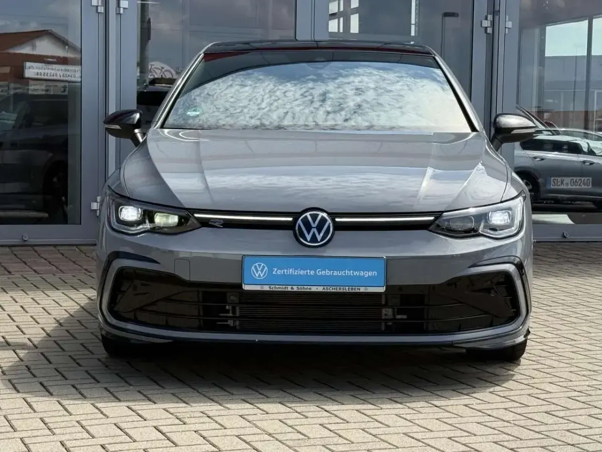 Gebraucht VW Golf VIII R-line 150 PS (110 kW) 2022 Grau Limousine