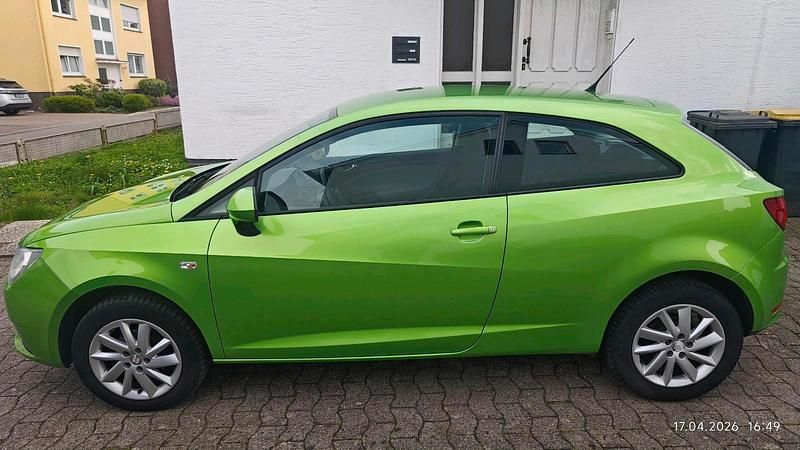 Gebraucht Seat Ibiza 69 PS (50 kW) 2013 Grün Kleinwagen